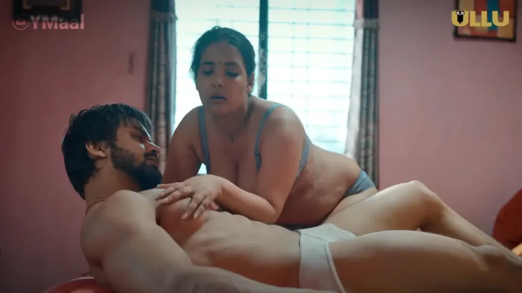 Ridhima Tiwari Trying to Seduce a Handsome Boy at Bed
